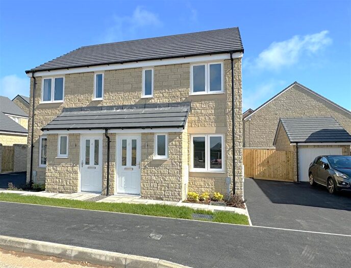 2 Bedroom Semi-Detached House To Rent In Lullus Way, Malmesbury, SN16