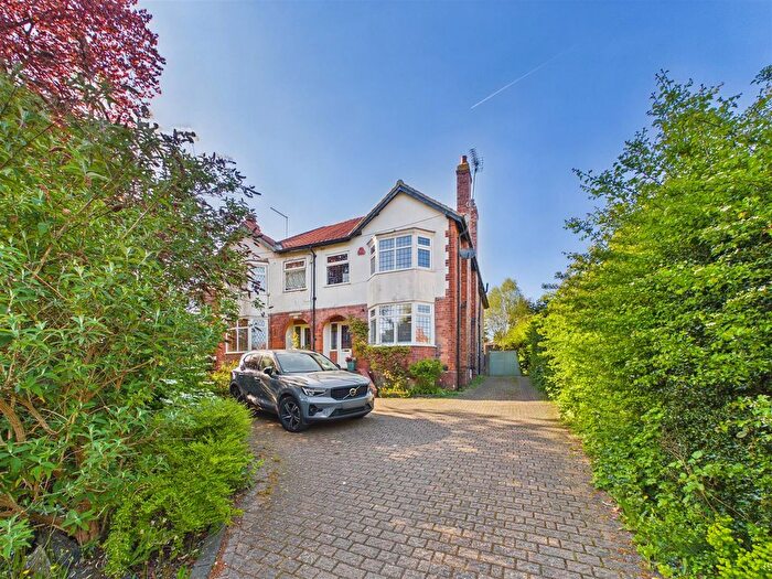4 Bedroom Semi-Detached House For Sale In Main Street, Swanland, HU14