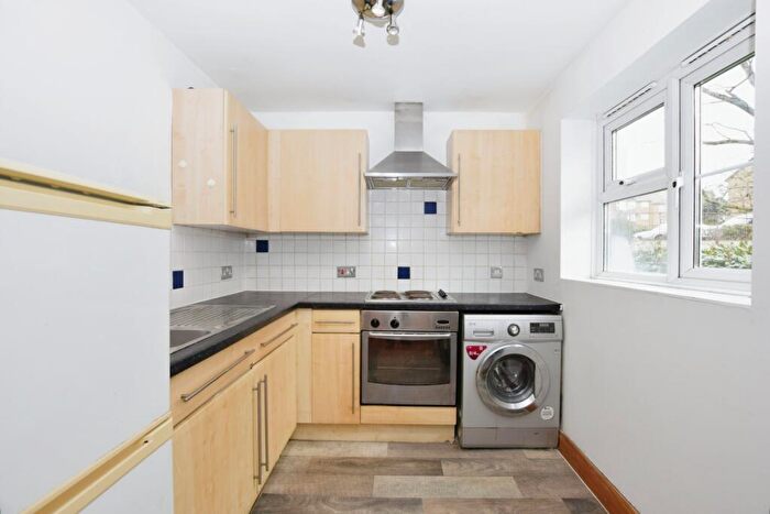 1 Bedroom Flat To Rent In Stubbs Drive London, SE16