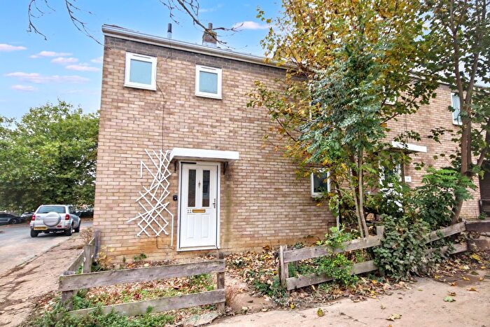 2 Bedroom End Terrace House For Sale In Kent Road, Huntingdon, PE29