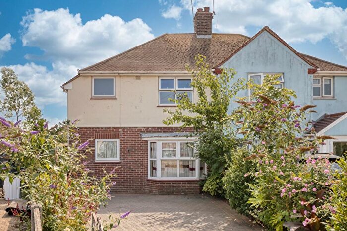 3 Bedroom Semi-Detached House For Sale In Hugin Avenue, Broadstairs, Kent, CT10