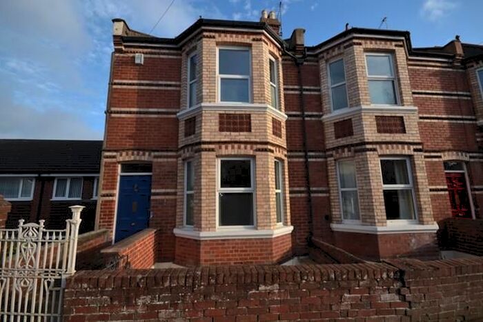 1 Bedroom Flat To Rent In Regents Park, Exeter, EX1