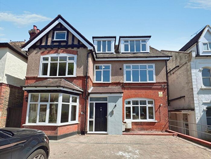2 Bedroom Flat To Rent In Preston Road, Westcliff-On-Sea, SS0