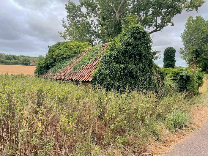 Barn For Sale In North Court Lane, Tilmanstone, CT14