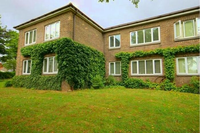2 Bedroom Flat To Rent In Mains Court, Framwellgate Moor, Durham, DH1