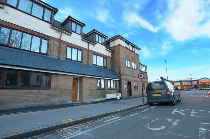 1 Bedroom Apartment To Rent In Limes Road, Croydon, CR0