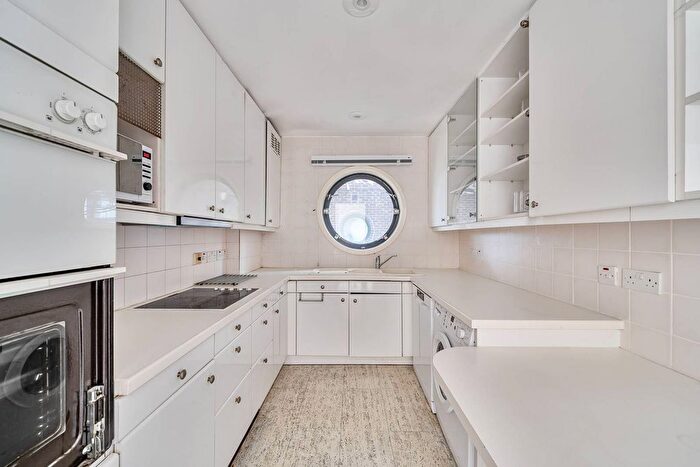 2 Bedroom Property To Rent In Thames Reach, Hammersmith, London, W6