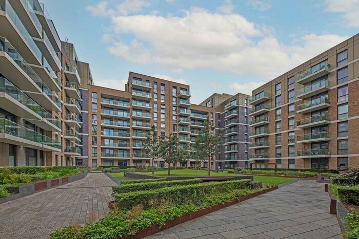 1 Bedroom Flat To Rent In Queenshurst Square, Kingston Upon Thames, KT2