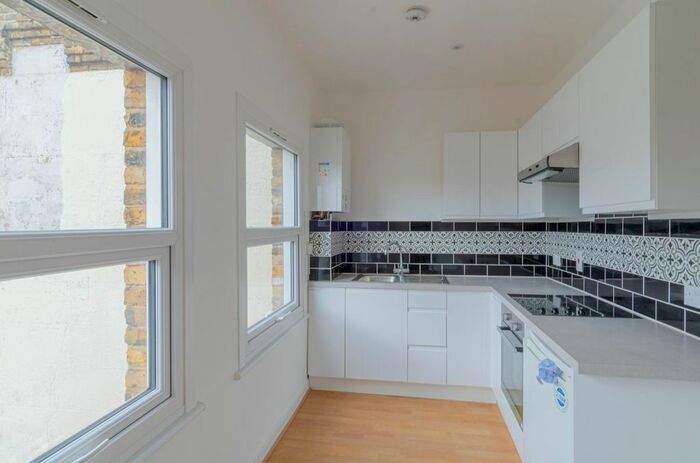 1 Bedroom Flat To Rent In St. Thomas's Road, London, N4