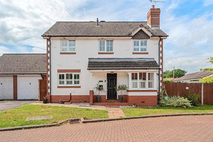 3 Bedroom Detached House For Sale In Nuthatch Gardens, Reigate, RH2