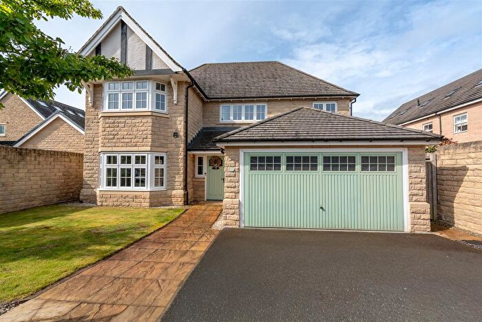 4 Bedroom Detached House For Sale In Barwick Place, Newton Kyme, LS24