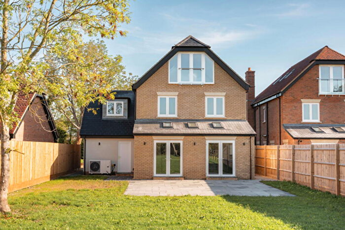 5 Bedroom Detached House For Sale In Chandlers Court, Long Marston, Tring, Hertfordshire, HP23