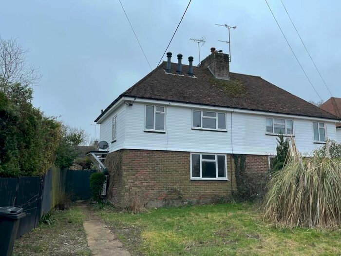 3 Bedroom Semi-Detached House For Sale In Betherinden Cottages, Bodiam Road, Sandhurst, Cranbrook, Kent, TN18