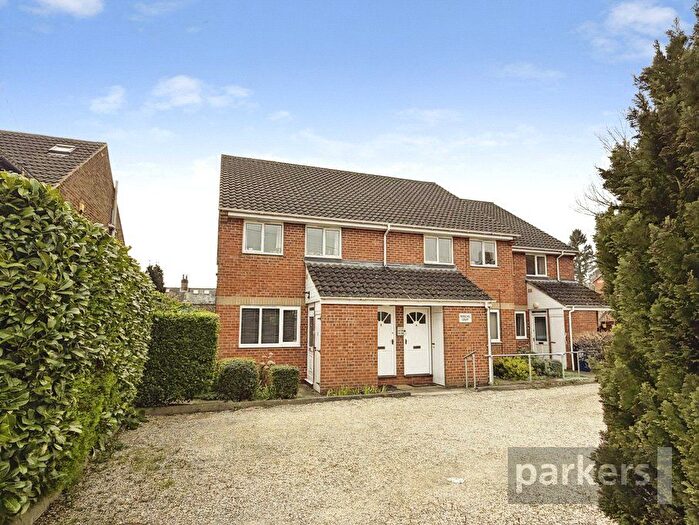 1 Bedroom Flat For Sale In Herschel Crescent, Oxford, Oxfordshire, OX4