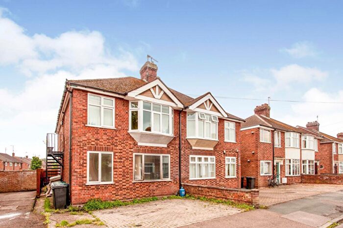 2 Bedroom Flat To Rent In Elfleda Road, Cambridge, CB5