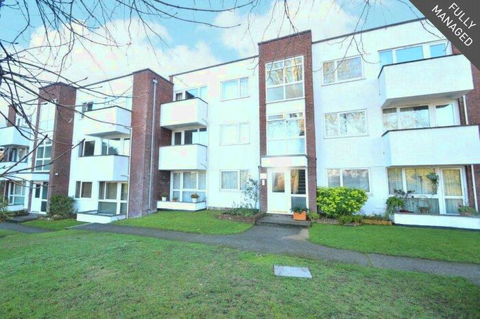 2 Bedroom Apartment To Rent In North Road, Maidenhead, Berkshire, SL6