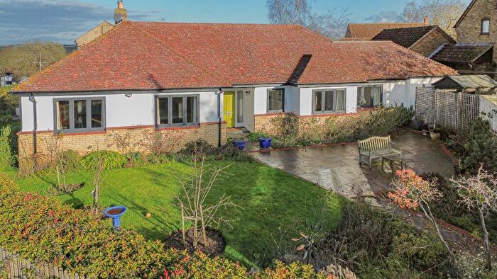 3 Bedroom Detached Bungalow For Sale In Blacksmiths Lane, Abbotsley, St. Neots, Cambridgeshire, PE19