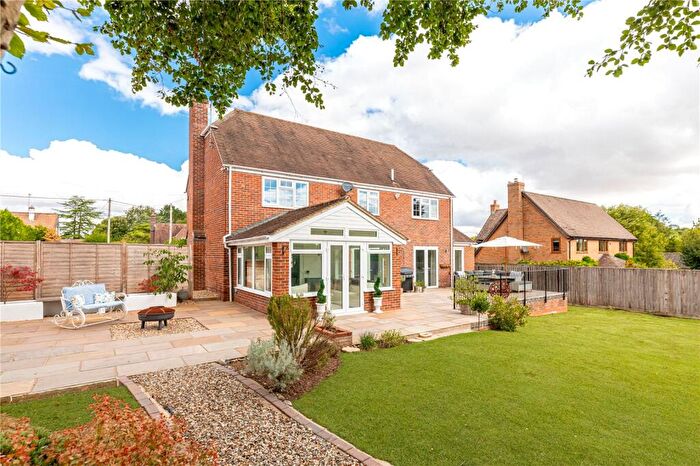 5 Bedroom Detached House For Sale In Folly Road, Lambourn, Hungerford, Berkshire, RG17