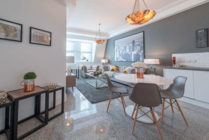 2 Bedroom Apartment To Rent In Broadway, Peterborough, PE1