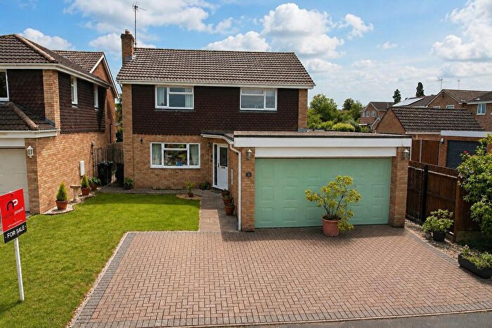 5 Bedroom Detached House For Sale In Byfords Close, Gloucester, GL19