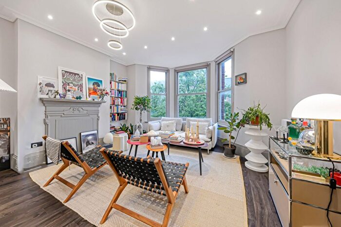 2 Bedroom Flat To Rent In Essendine Road, London, W9