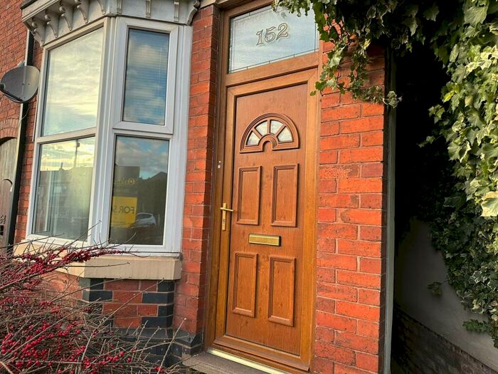 2 Bedroom House To Rent In Stourbridge Road, Halesowen, B63