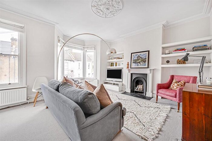 1 Bedroom Flat For Sale In Wendover Road, NW10