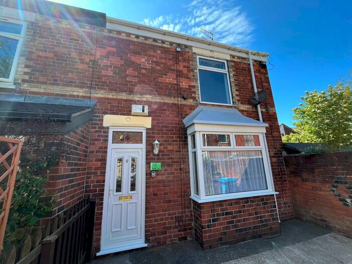 2 Bedroom End Of Terrace House To Rent In Carlton Avenue, Reynoldson Street, Hull, HU5
