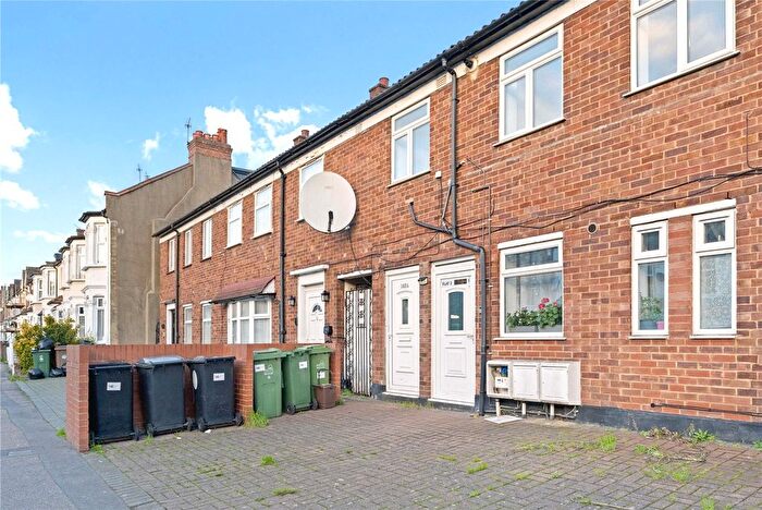 1 Bedroom Flat For Sale In Palmerston Road, Walthamstow, London, E17