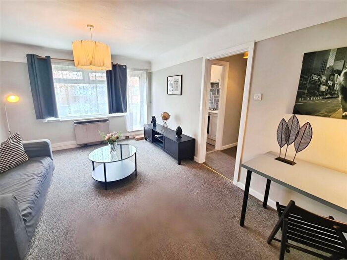 1 Bedroom Flat To Rent In Shirley Road, Southampton, Hampshire, SO15