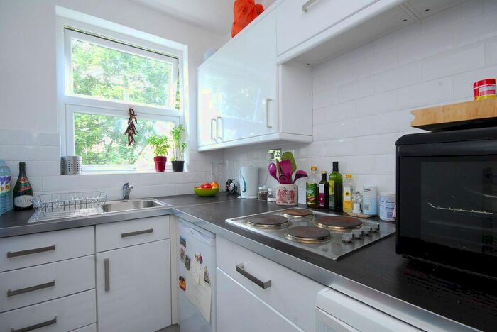 Studio To Rent In Ongar Road, West Brompton, London, SW6