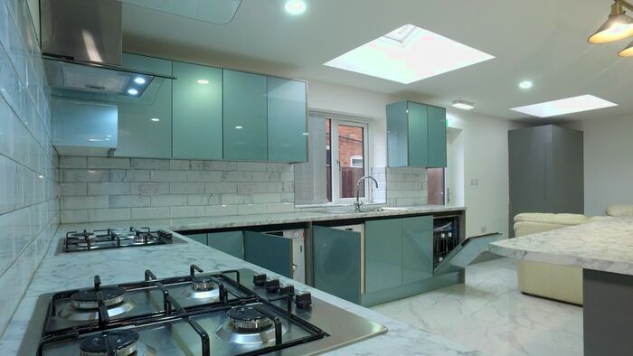 9 Bedroom Terraced House To Rent In Gibbins Road, Birmingham, B29