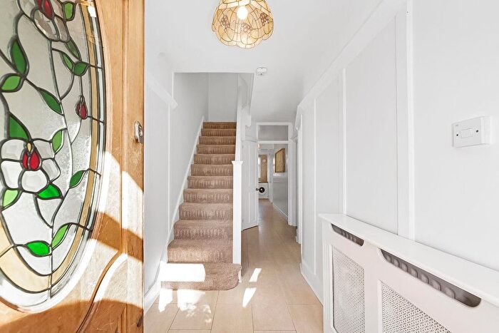 4 Bedroom Property To Rent In Birchanger Road, South Norwood, SE25