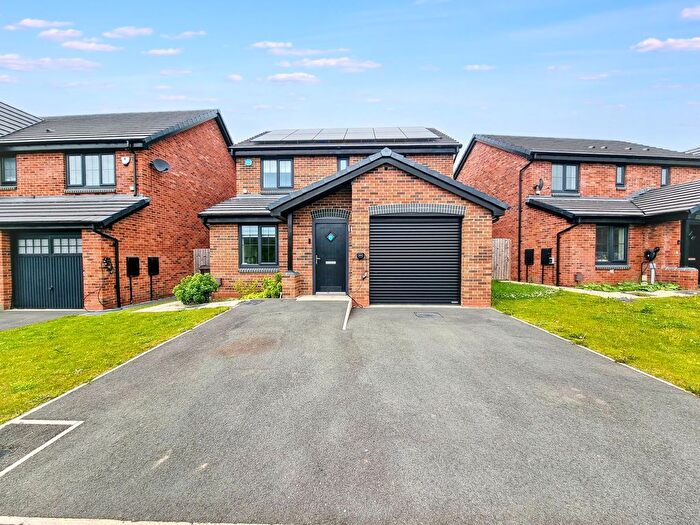 3 Bedroom Detached House For Sale In Wren Street, Abbey Heights, NE15