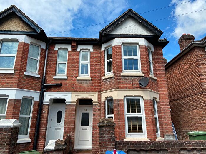 4 Bedroom Property To Rent In Newcombe Road, Southampton, SO15