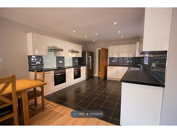 8 Bedroom Semi-Detached House To Rent In Carlton Road, Southampton, SO15