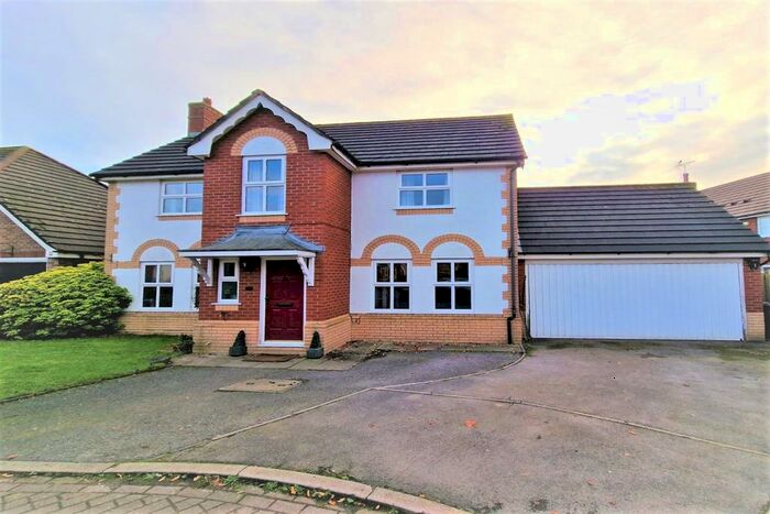 4 Bedroom Detached House To Rent In Hawthorn Villas, Holmes Chapel, Crewe, CW4