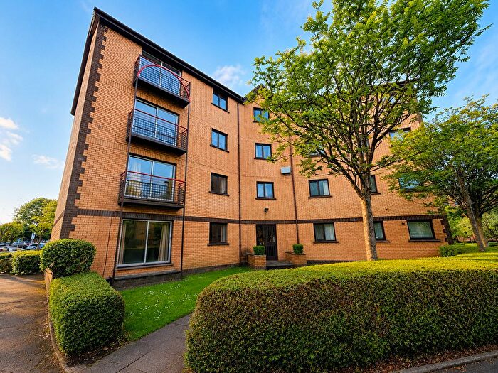 2 Bedroom Flat To Rent In Riverview Gardens, Glasgow, G5