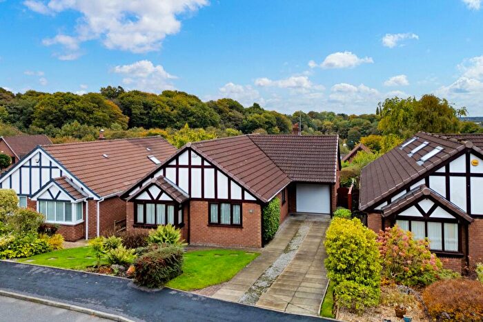 3 Bedroom Detached Bungalow For Sale In Hathaway Drive, Bolton, BL1