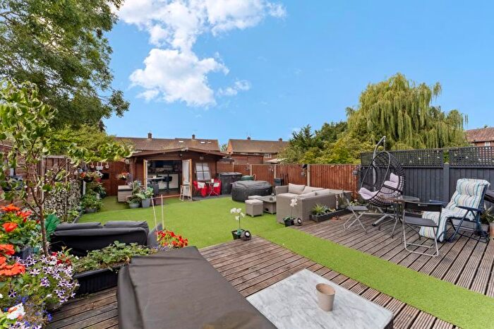 3 Bedroom Terraced House For Sale In Ripon Close, Northolt, UB5