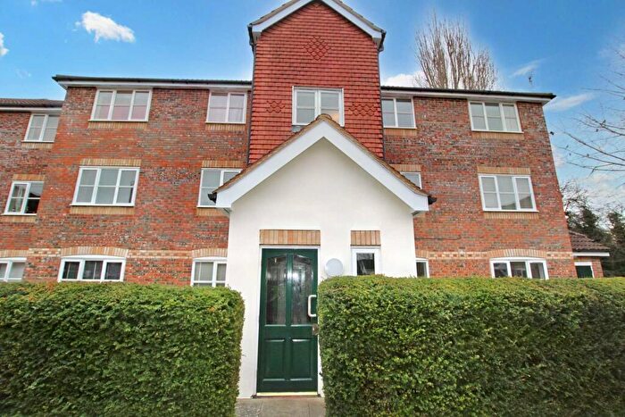 1 Bedroom Apartment To Rent In Whitehead Way, Aylesbury, HP21