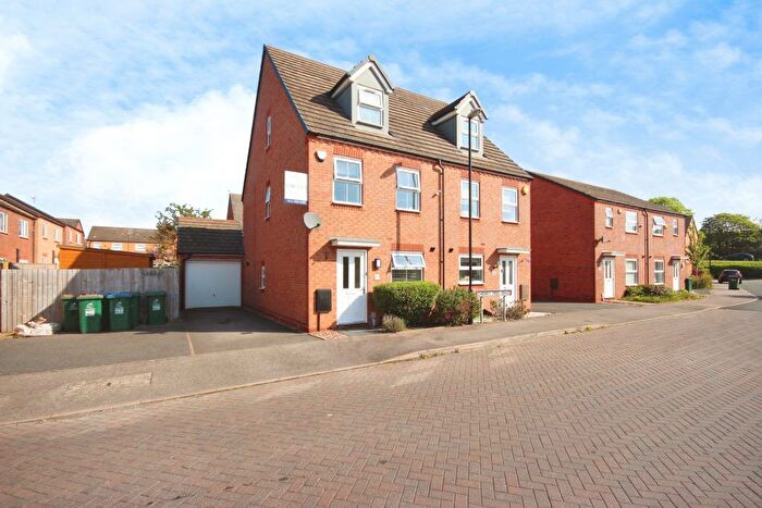 3 Bedroom Semi-Detached House For Sale In Cherry Tree Drive, Coventry, CV4