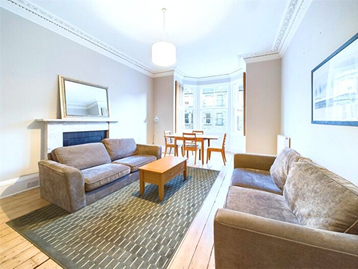 4 Bedroom Apartment To Rent In East Preston Street, Edinburgh, Midlothian, EH8
