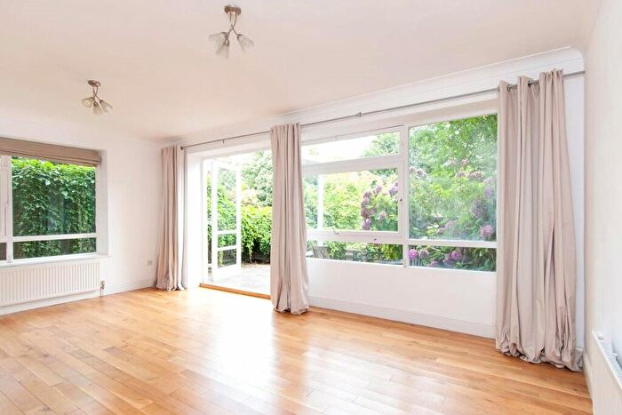 5 Bedroom Semi-Detached House To Rent In Queensmead, St. John's Wood Park, NW8
