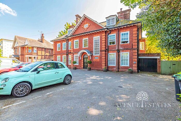 2 Bedroom Flat To Rent In St. Winifreds Road, Bournemouth, Dorset, BH2