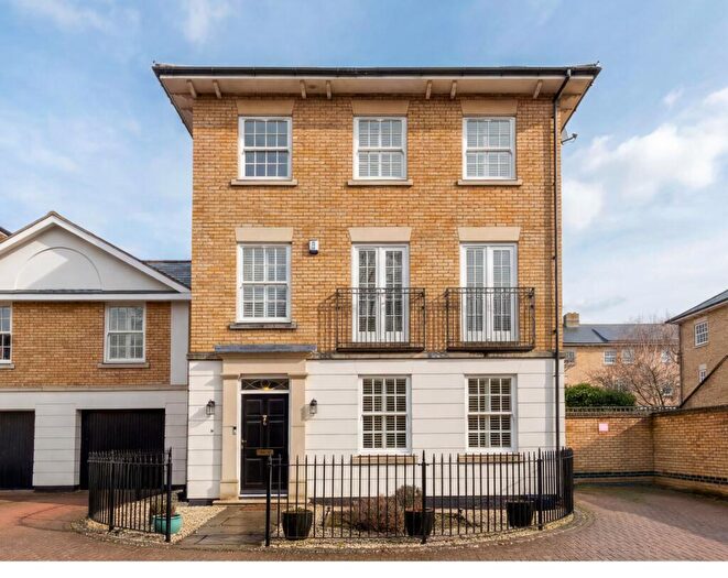 5 Bedroom Link Detached House For Sale In Milliners Way, Bishop's Stortford, Hertfordshire, CM23