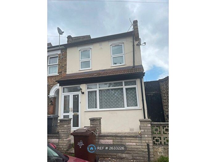 3 Bedroom Terraced House To Rent In Marlborough Road, London, E15