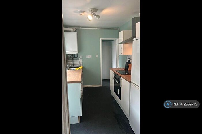 2 Bedroom Flat To Rent In Chippendale Place, Newcastle Upon Tyne, NE2