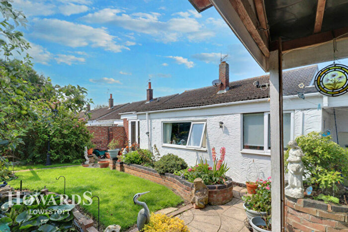 2 Bedroom Detached Bungalow For Sale In Cranleigh Road, Pakefield, NR33