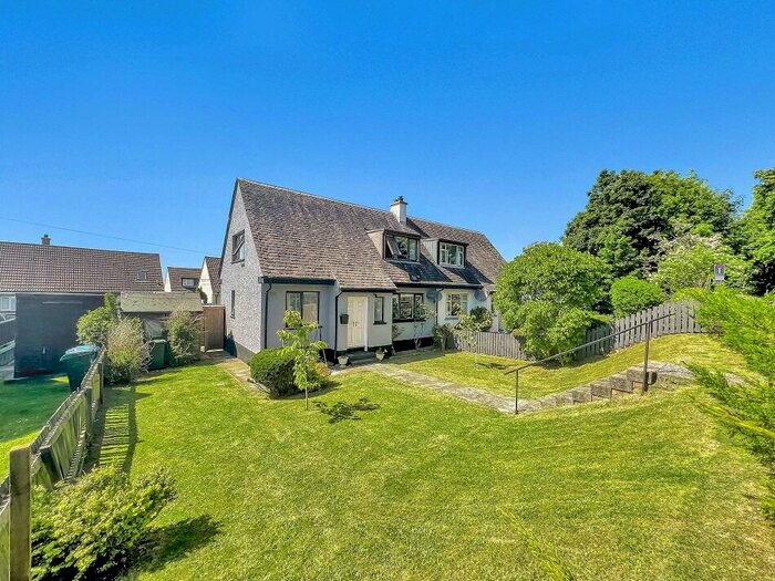 3 Bedroom Semi-Detached House For Sale In Dal-an-Aiseig, North Connel, Argyll, PA37